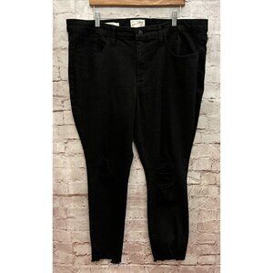 Universal Thread Distressed Black Skinny Jeans